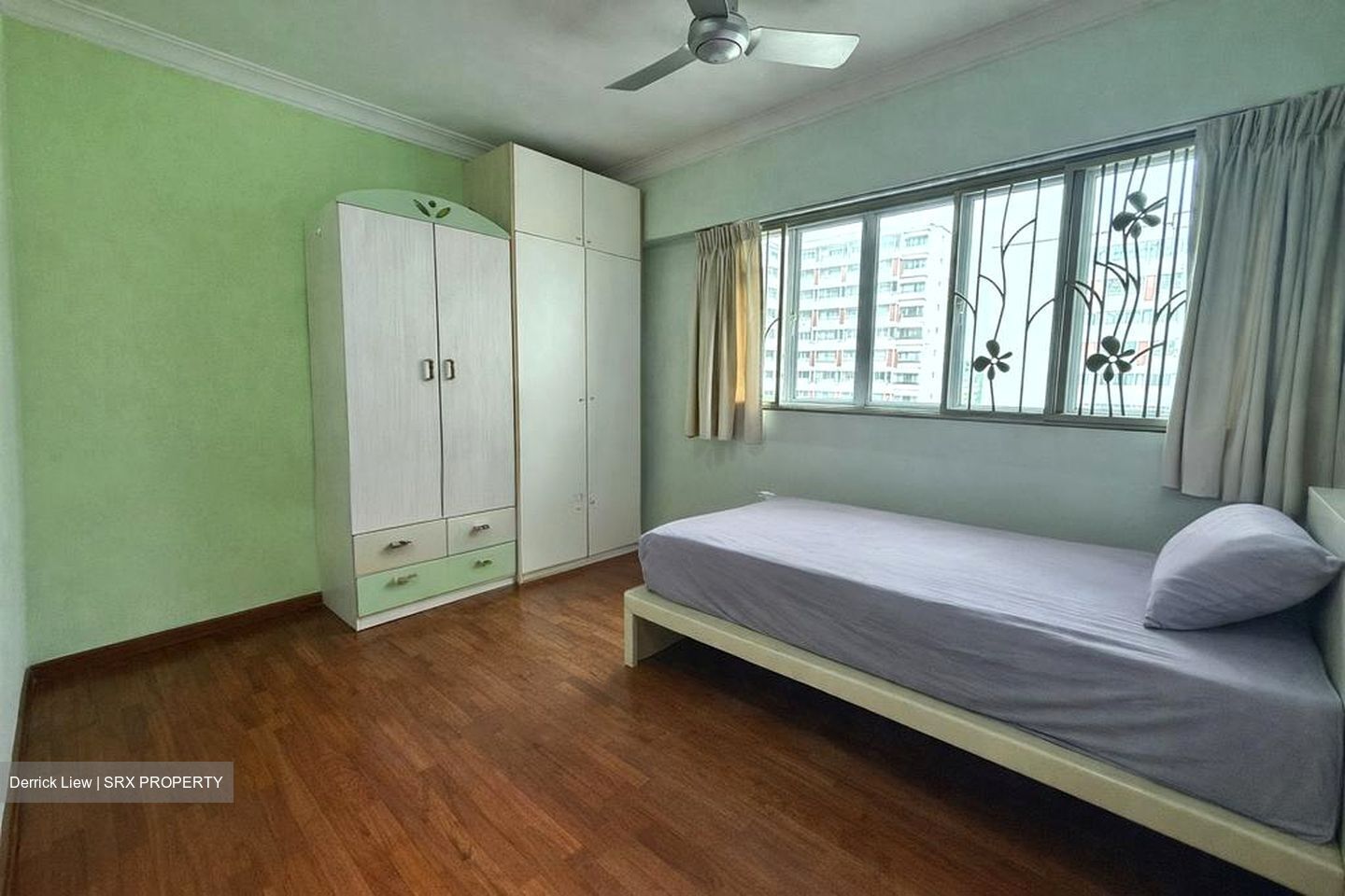 Blk 549 Jurong West Street 42 (Jurong West), HDB Executive #512565121
